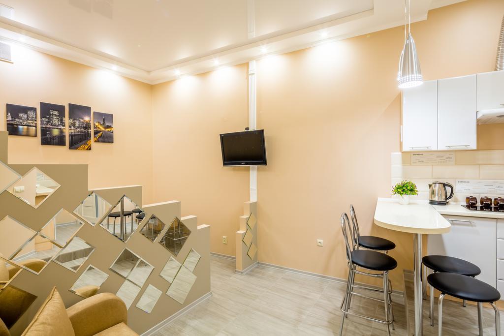Avangard Studio Apartment Lviv Bagian luar foto